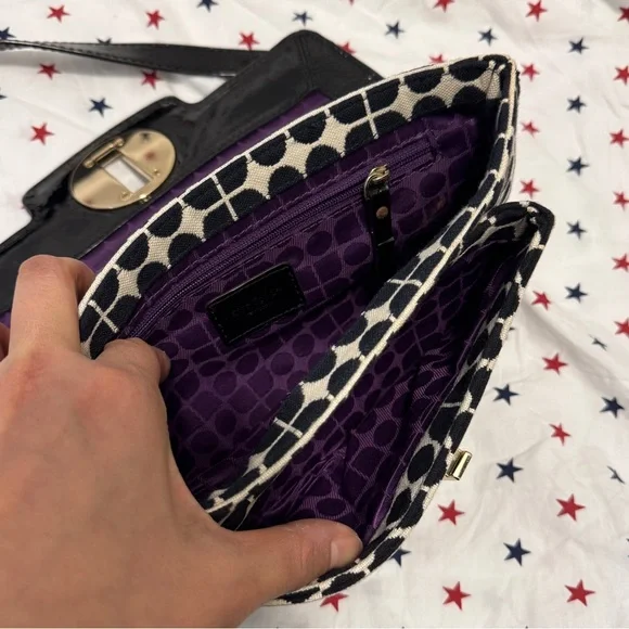 Chain Shoulder Bag - Picture 8 of 11